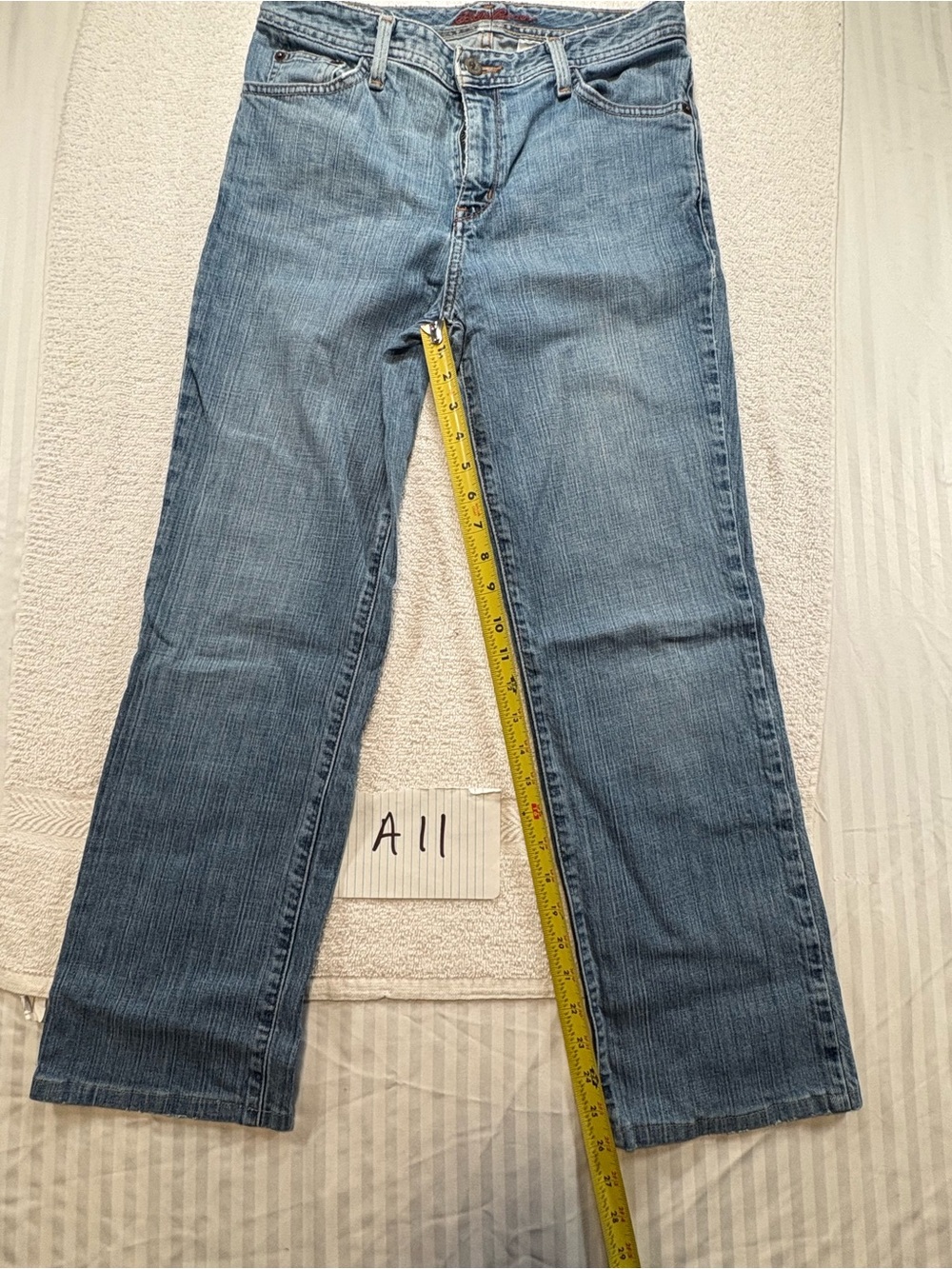 Vintage Eddie Bauer Blue Denim Mom Jeans Size 4 High Rise Gorpcore